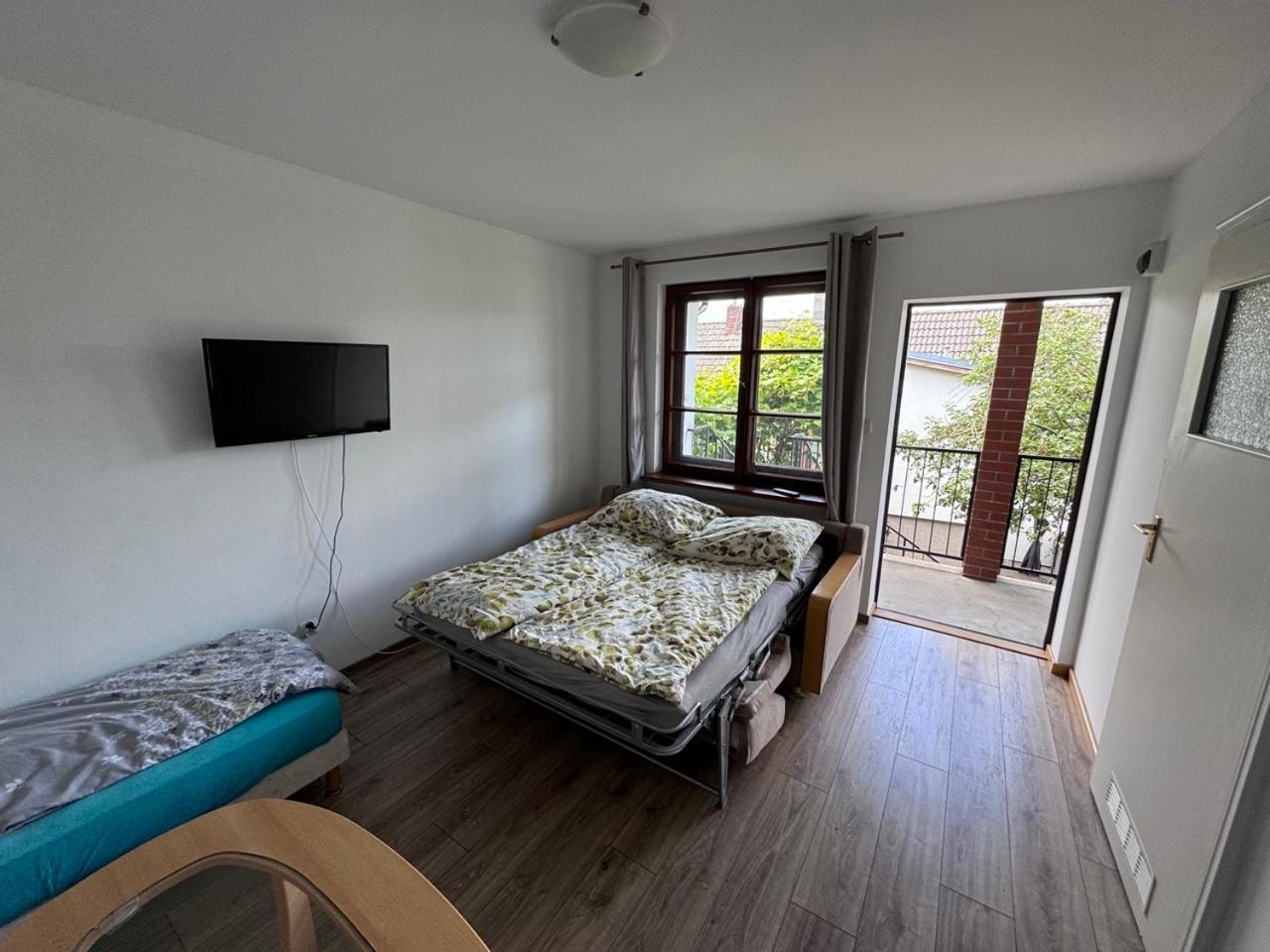 White Frog Homestay
