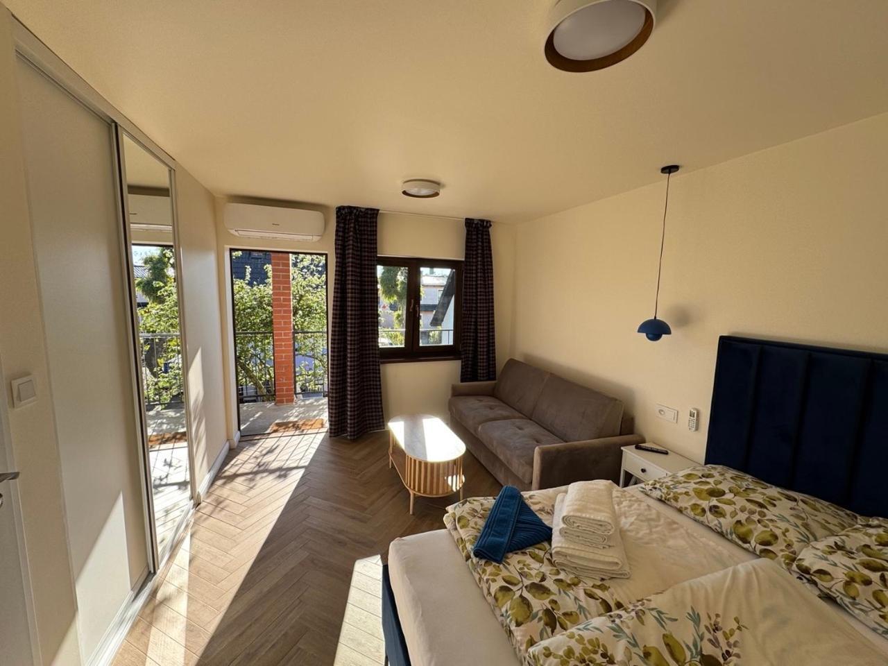 Homestay White Frog Dziwnow